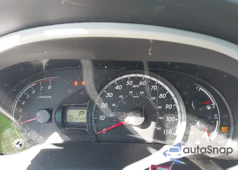 2011 Toyota Sienna Le V6 z USA, uszkodzony, nr VIN 5TDKK3DC9BS135194